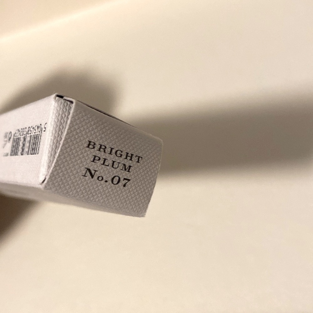NIB [Burberry] Luxe Lip Definer Shaping Pencil & Sharpener in Bright Plum No. 7 - Picture 12 of 16